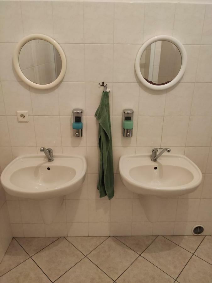 Hostel Kasperske Hory Eksteriør billede