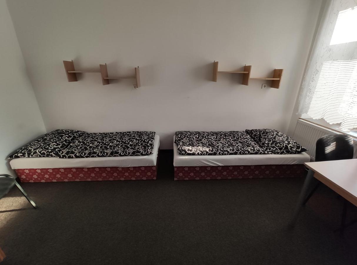 Hostel Kasperske Hory Eksteriør billede